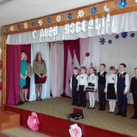 Шэсце да помніка загінуўшым воінам