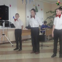К нам стучится Новый год!