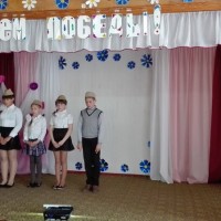 Шэсце да помніка загінуўшым воінам