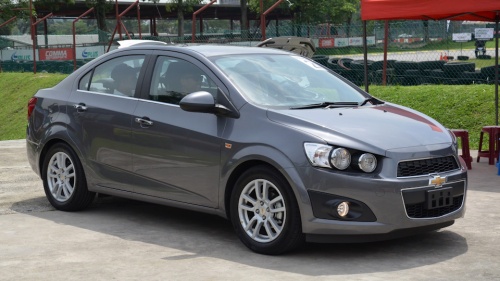 Седаны Chevrolet Aveo, Kia Rio и Volkswagen Polo