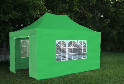 Как выбрать торговый шатер?