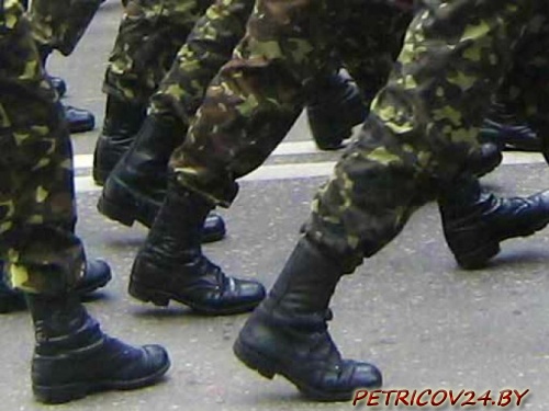 Во время осеннего призыва 2015 года в Беларуси планируется набрать около 10 тыс. срочников, сообщили в пресс-службе Министерства обороны