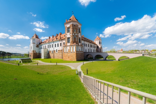 Замок Мир