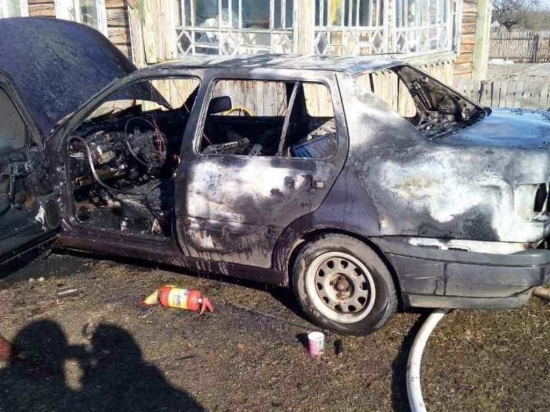 В Куритичах сгорел автомобиль