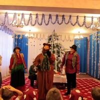 Музыкально-фольклорный праздник "Мы зимой на святки запоем колядки"