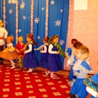 Музыкально-фольклорный праздник "Мы зимой на святки запоем колядки"