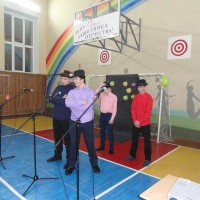 Прыгожы ў страі - моцны ў баі