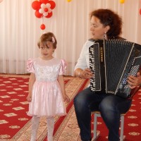 Семейный дуэт Яцковец Эльза и ее мама Эмилия.