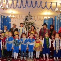 Музыкально-фольклорный праздник "Мы зимой на святки запоем колядки"