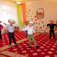 Осенние праздники "Золотая кисточка Осени"