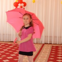 Пинчук Настя исполнила песню "Улетай, туча"