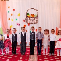 Осенние праздники "Золотая кисточка Осени"