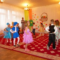 Осенние праздники "Золотая кисточка Осени"