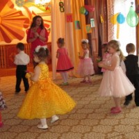 Мероприятия в детском саду и школе, посвящённые 8 марта -3870