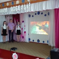 Шэсце да помніка загінуўшым воінам