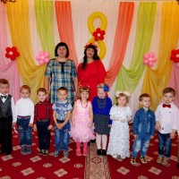 Весенние праздники "Тепло сердец любимых мам"