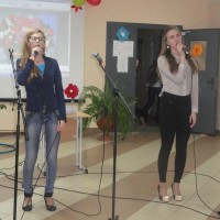 Шоу-программа “Цудоўнай палавіне прысвячаецца”