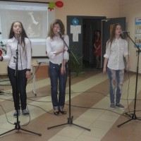 Шоу-программа “Цудоўнай палавіне прысвячаецца”