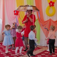 Весенние праздники "Тепло сердец любимых мам"