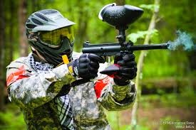 В понедельник идем играть в пейнтбол в 13:00